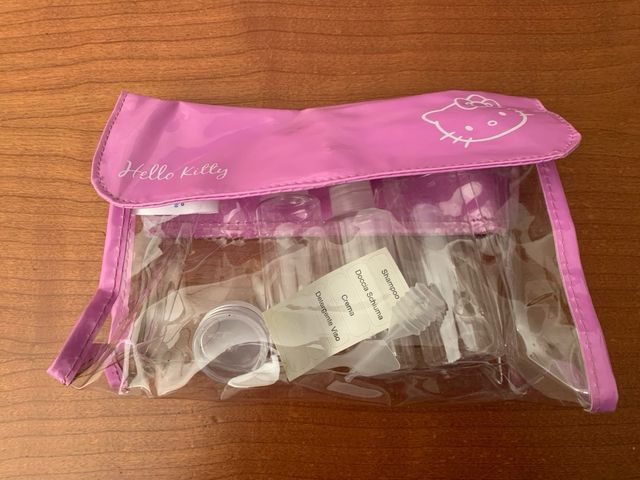 Travel kit Hello Kitty