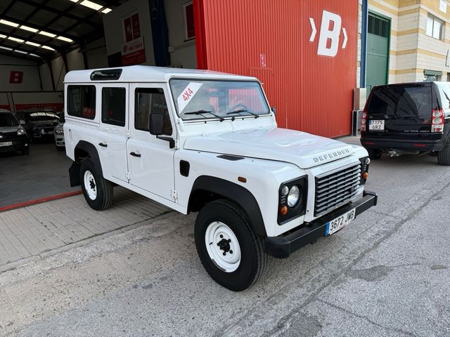 Land Rover Defender 2016
