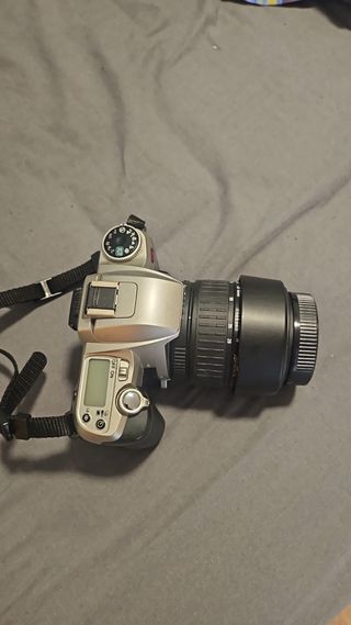 Fotocamera a rullino PENTAX con obiettivo