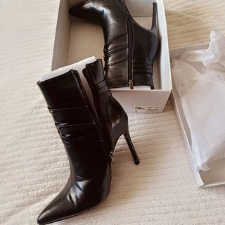 Botin tacon m