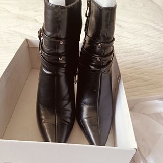 Botin tacon m