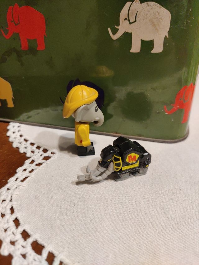 Elefantini LEGO e MICROMACHINE