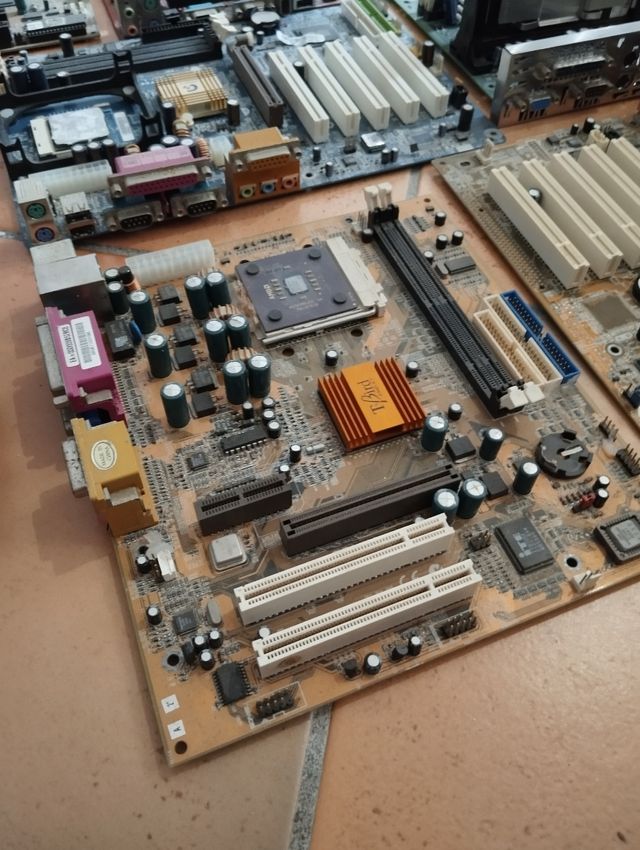 Schede madri e altro