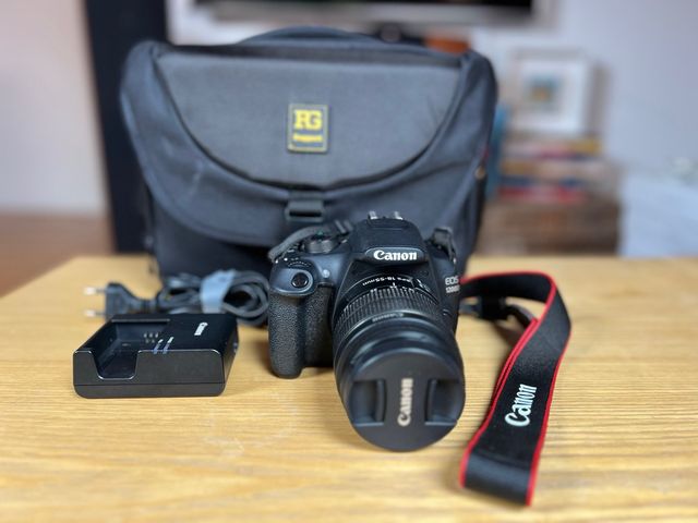 Camara reflex Canon EOS 1200D