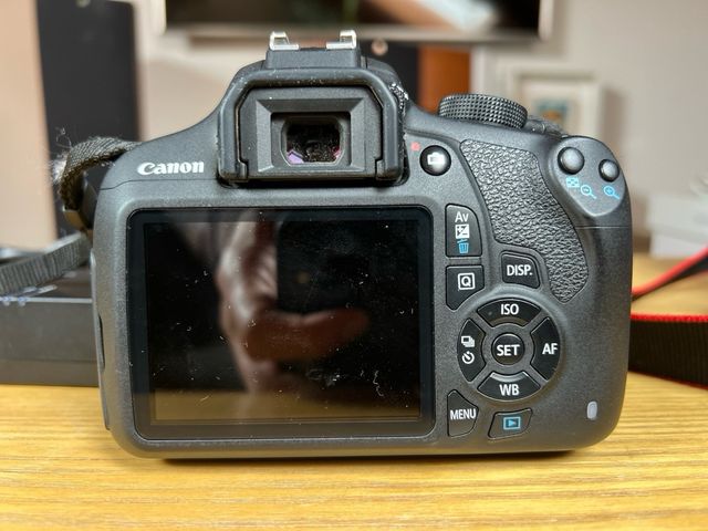 Camara reflex Canon EOS 1200D