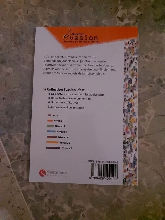 EVASION NIVEAU 1 DANS LA MAISON BLEUE + CD