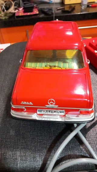Coche teledirigido antiguo