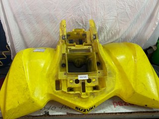 PLÁSTICO TRASERO SUZUKI LTZ 250