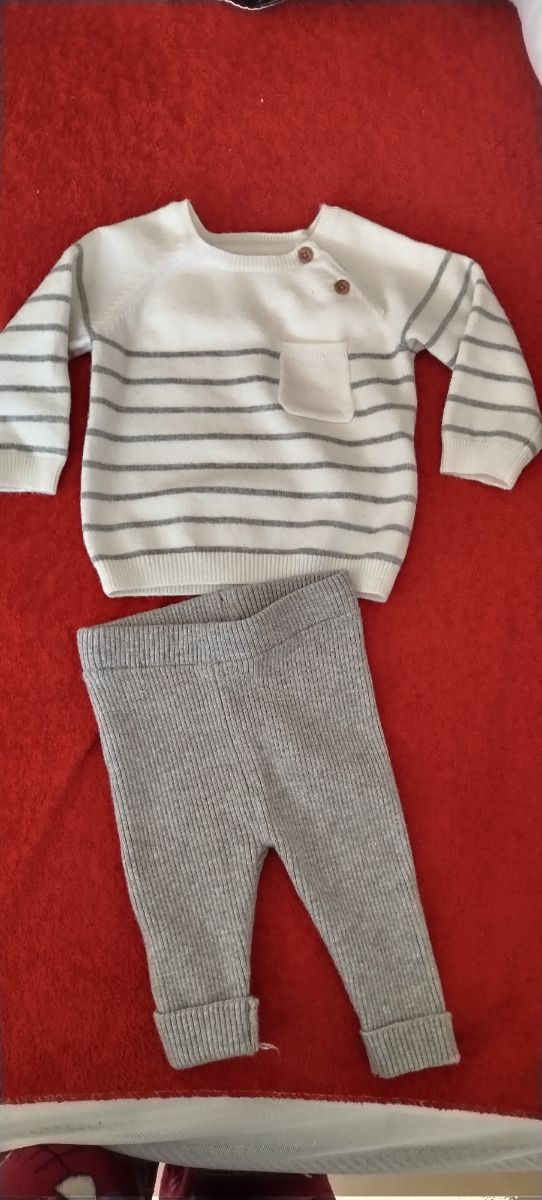 Conjunto blanco y gris rayas bebé