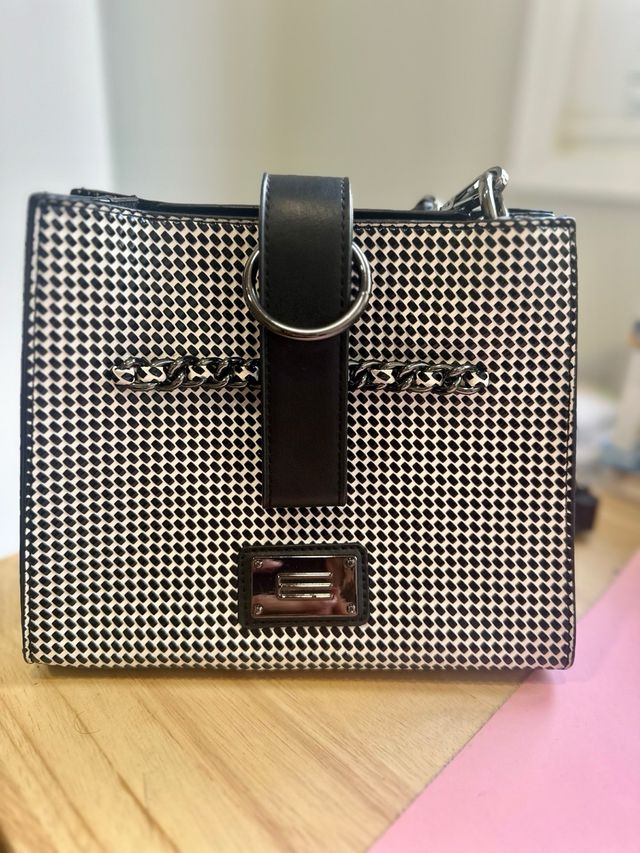 bandolera negra pequeña