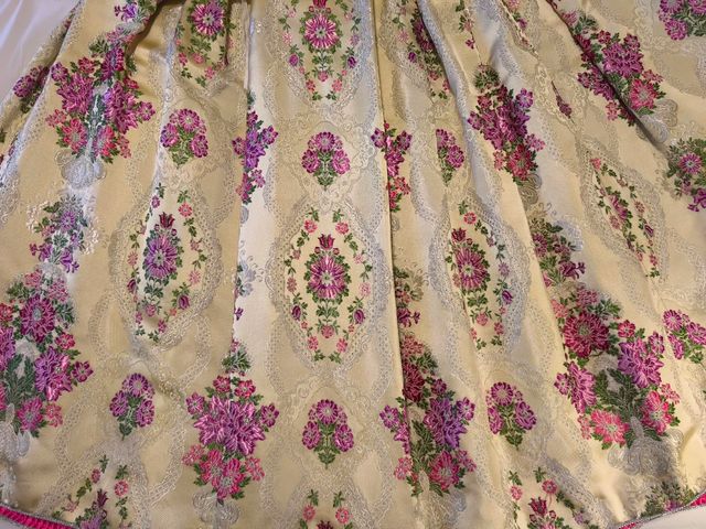 Traje fallera valenciana beig