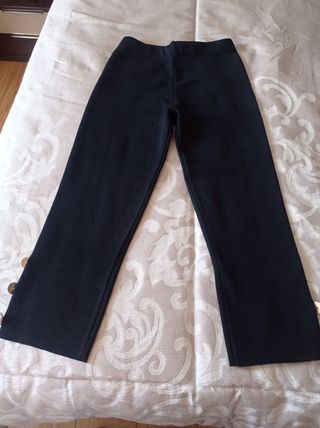 Pantalón chica zara.