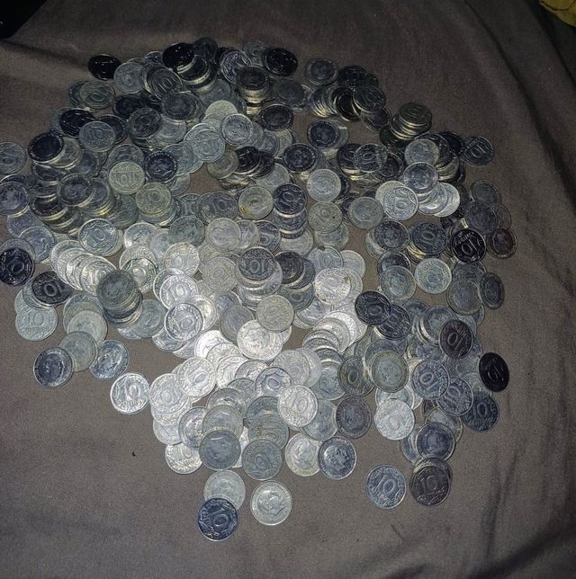 Monedas de 10 céntimos de peseta de los