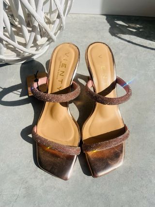 Sandalias piel brillantes 38 NUEVAS