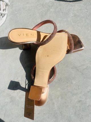 Sandalias piel brillantes 38 NUEVAS