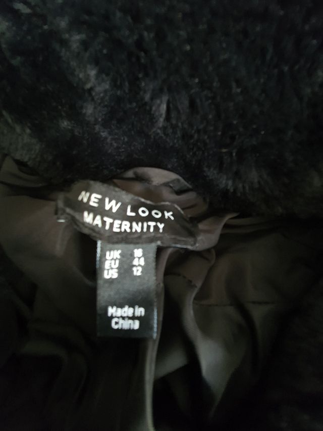 Chaqueta frío maternidad con capucha