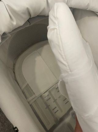 Capazo bebé Inglesina Áptica con patas de soporte