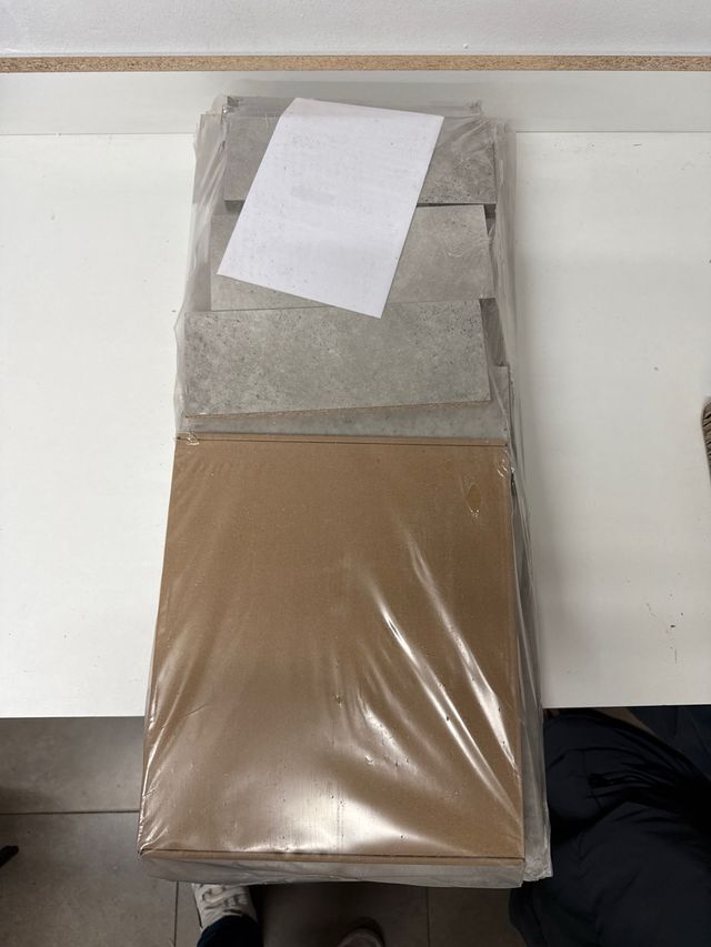 Credenza in cemento grigio 30x30x70 cm Parquet