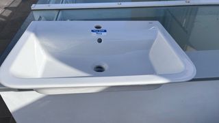 Lavabo modelo GAP de 65 cm