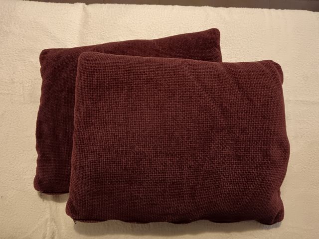 Coppia cuscini per il divano