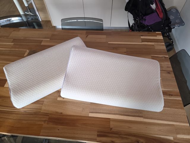 Dos almnoadas viscoelastica