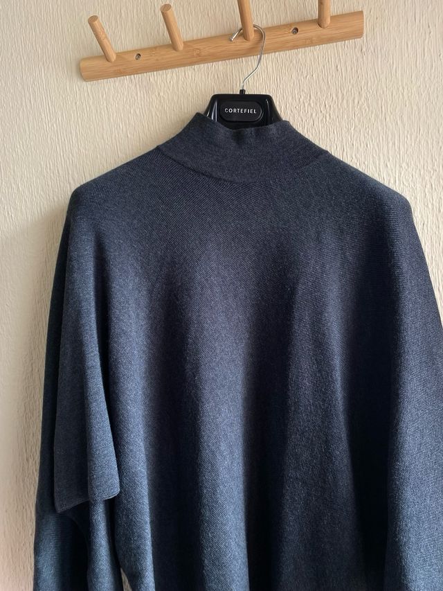 Capa gris oscura  Zara