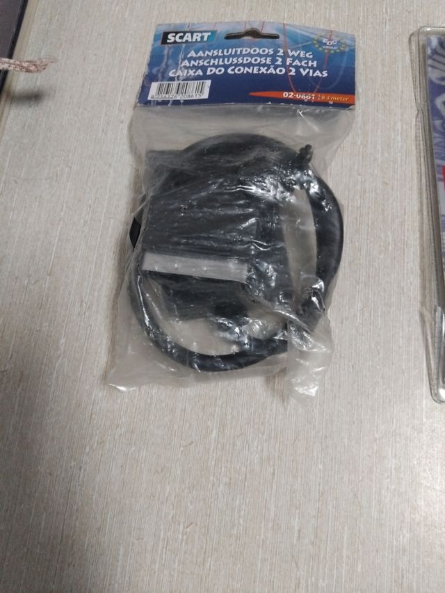 Conjunto conectores y cables de Red.