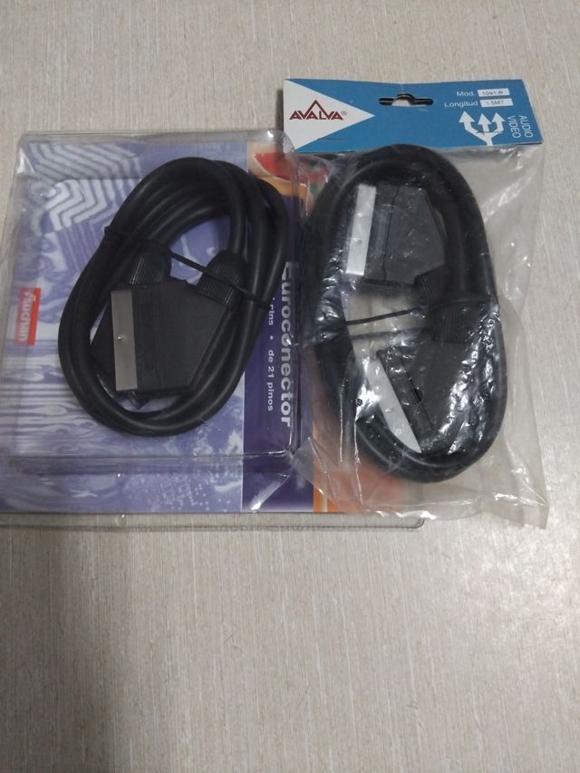 Conjunto conectores y cables de Red.