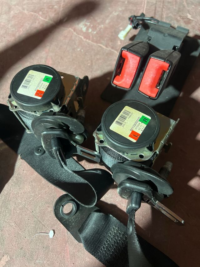 Cinturones traseros Mini R56