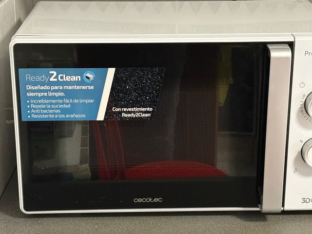 Microondas con GRILL PROCLEAN  4110