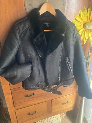 Cruzada mujer negra corta zara muy calentita