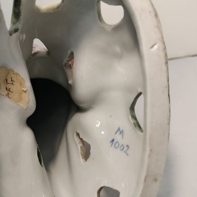 FIGURA IN PORCELLANA 29 CM