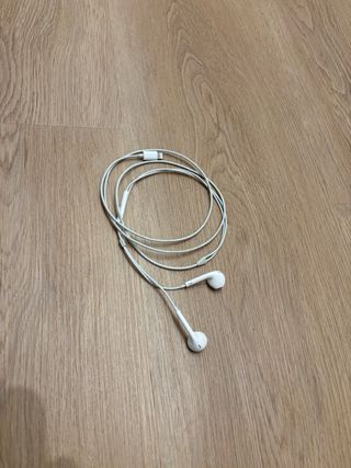 Airpods lightning