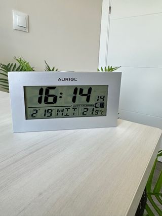 Estacion reloj con alarma