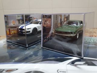 Lote dos Ford Mustang  Escala 1/43