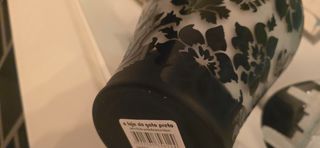 Jarra transparente com flores