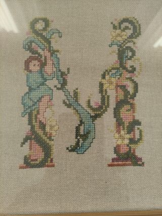 Antiguo cuadro punto de cruz