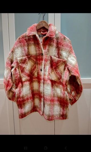 Sobre camisa o chaqueta 