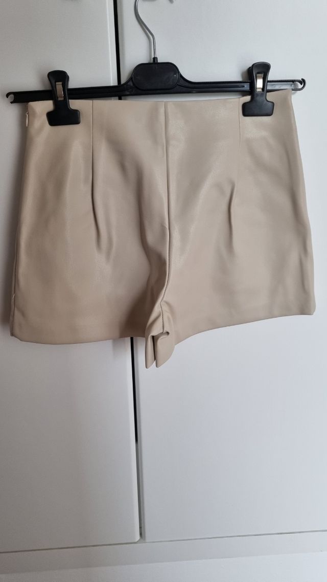 Minigonna - pantaloncino Stradivarius