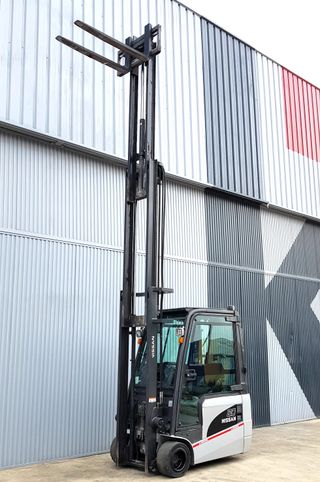 CARRETILLA ELEVADORA SEGUNDA MANO 2000 KILOS