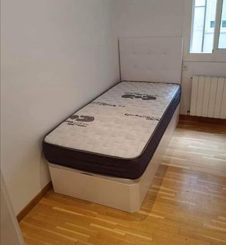 Canapé canapé canapé