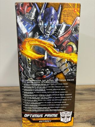 Optimus prime transformer. Hunt of decepticon
