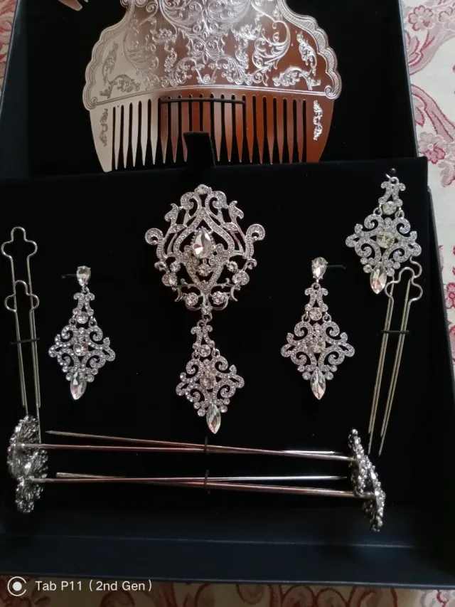 Oferta lote! Aderezo y peinetas plata