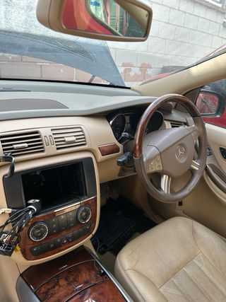 Despiece Mercedes r320