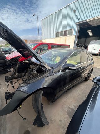 Despiece Mercedes r320