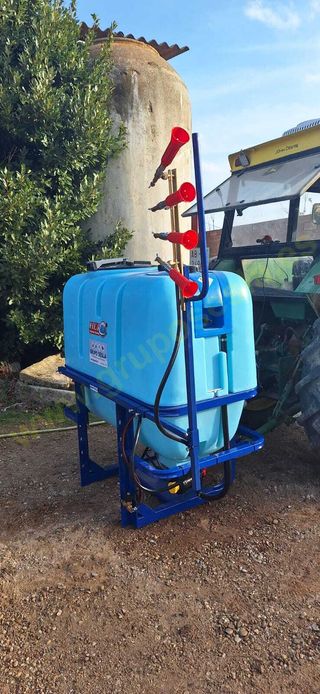 EQUIPO SUSPENDIDO PARA FUMIGACION 800 LITROS