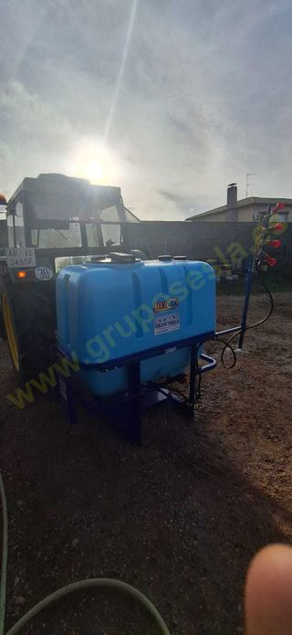 EQUIPO SUSPENDIDO PARA FUMIGACION 800 LITROS