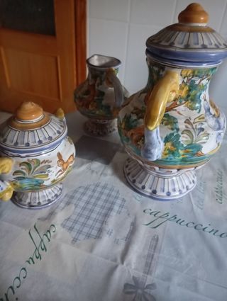 Juego de café pintado de Talavera