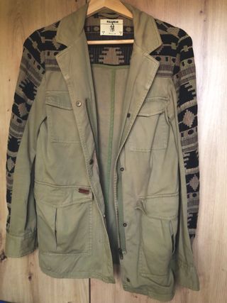 Cazadora verde militar