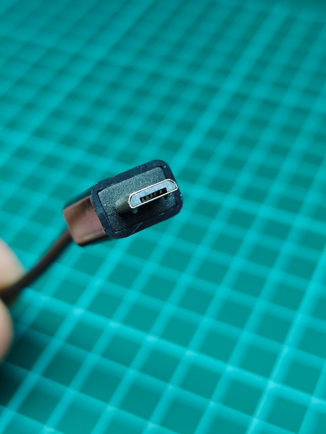 Cable adaptador micro USB a USB